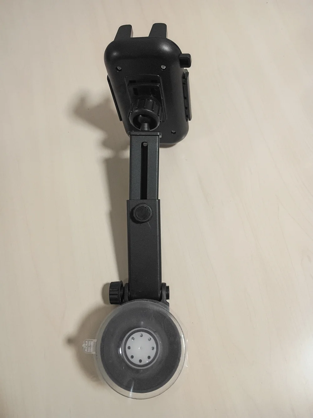 Universal Black Car Windshield Mount Holder for Cell Phones NEW